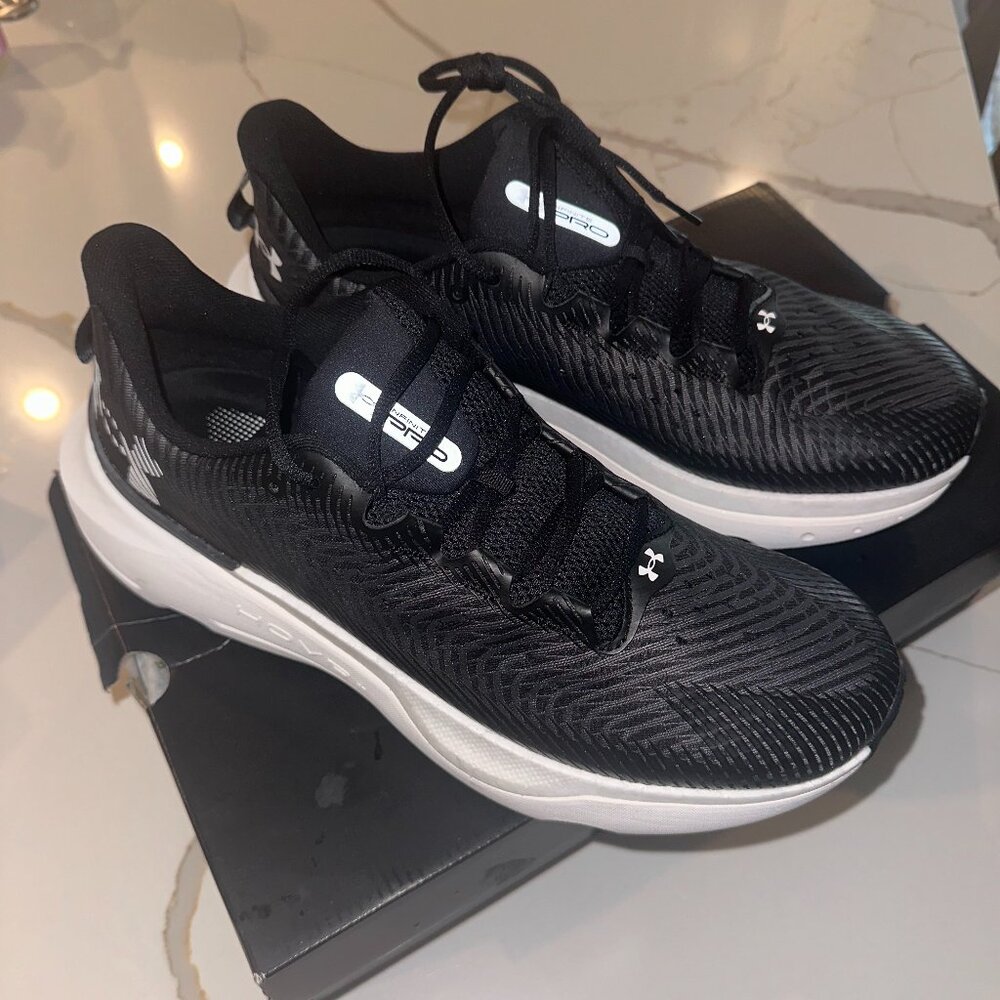 UA Infinite Pro, Men's Running Shoes, Size 13, Black, LIKE NEW